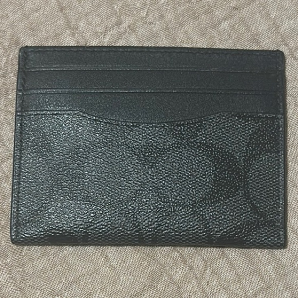 Coach Signature Black Leather ID and Card Holder with Textured Design. EUC